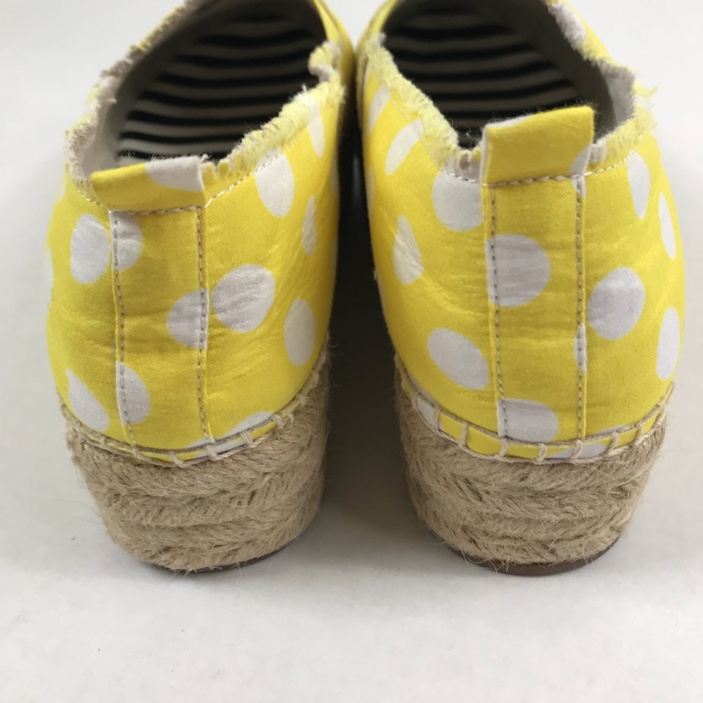 Betsy Johnson Flouncee Platform Espadrilles - Picture 5 of 8